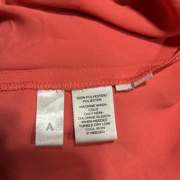 Loft Women’s Everyday Pink Long Sleeve‎ Button Front Collared Shirt Size Medium - Picture 9 of 9